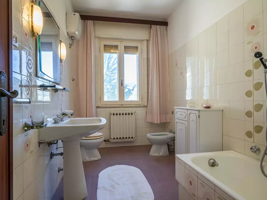 Immagine 15 di Rustico / casale in vendita  a San Giuliano Terme