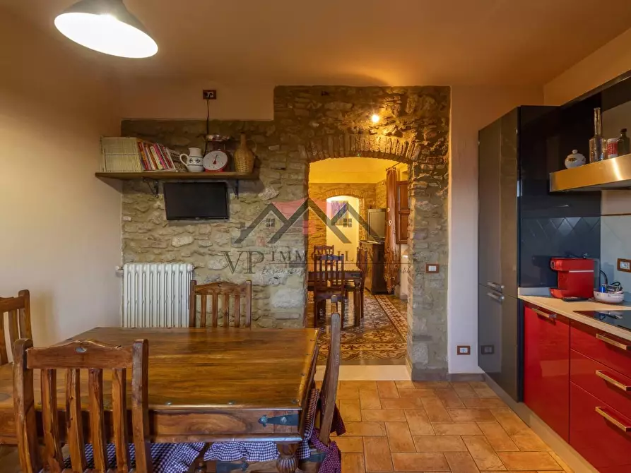 Immagine 8 di Appartamento in vendita  a Pomarance