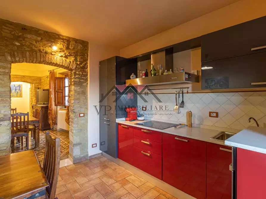 Immagine 7 di Appartamento in vendita  a Pomarance