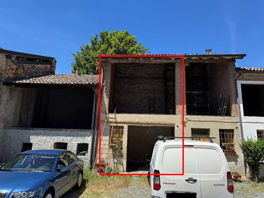 Immagine 5 di Porzione di casa in vendita  a Voghera