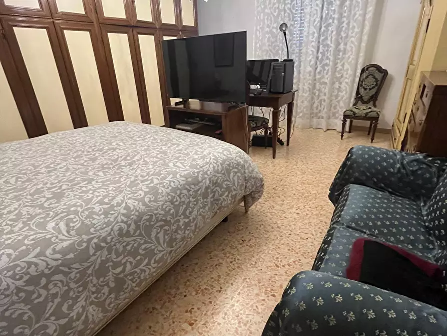 Immagine 16 di Casa bifamiliare in vendita  a Lucca