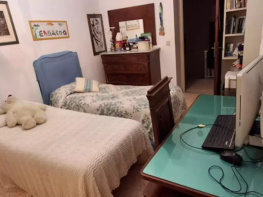 Immagine 15 di Casa bifamiliare in vendita  a Lucca