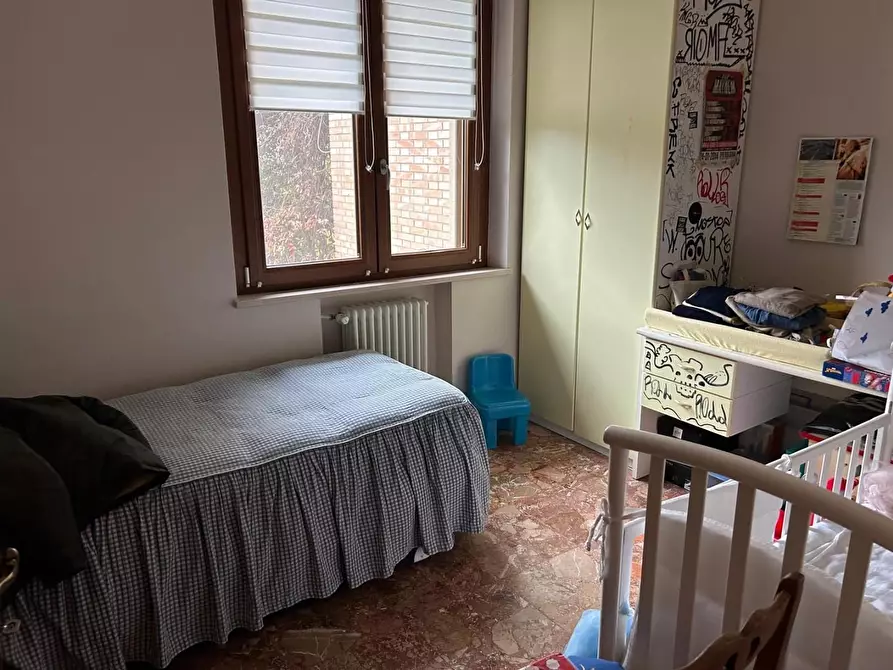 Immagine 6 di Villa in vendita  a Siena