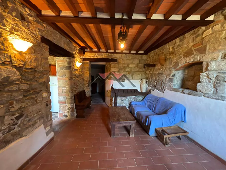 Immagine 2 di Appartamento in vendita  a Pomarance