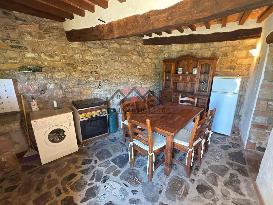 Immagine 5 di Appartamento in vendita  a Pomarance