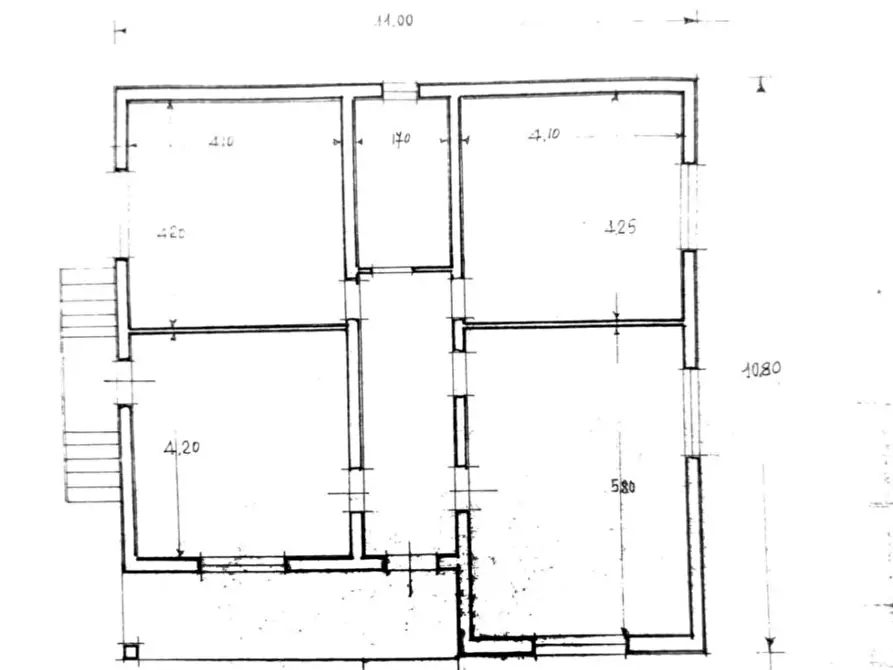 Immagine 39 di Villa in vendita  a Massa