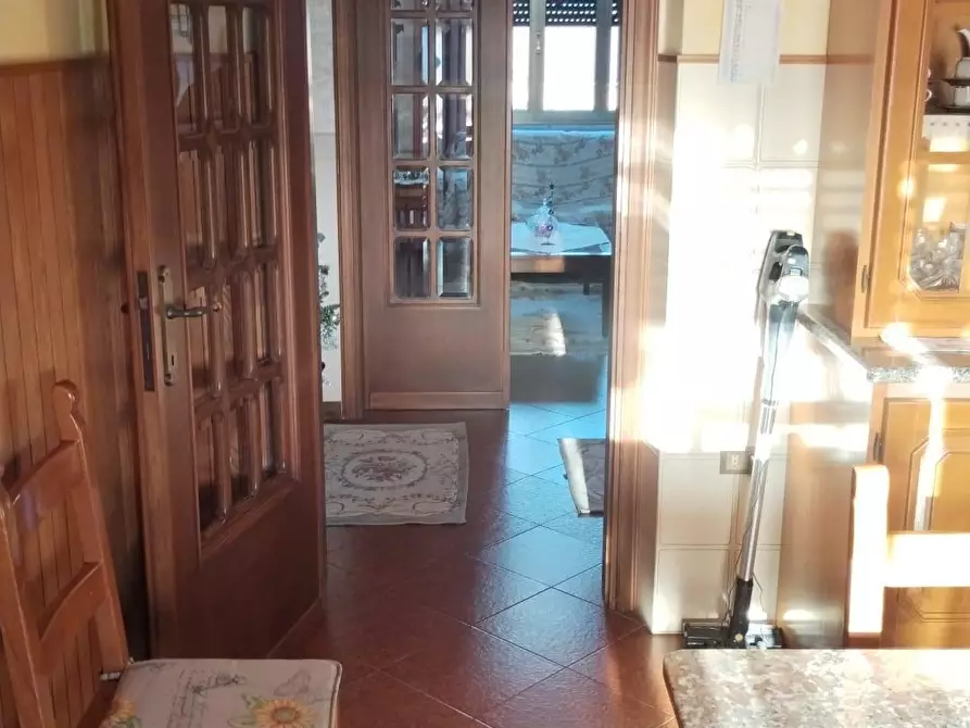 Immagine 26 di Villa in vendita  a Massa