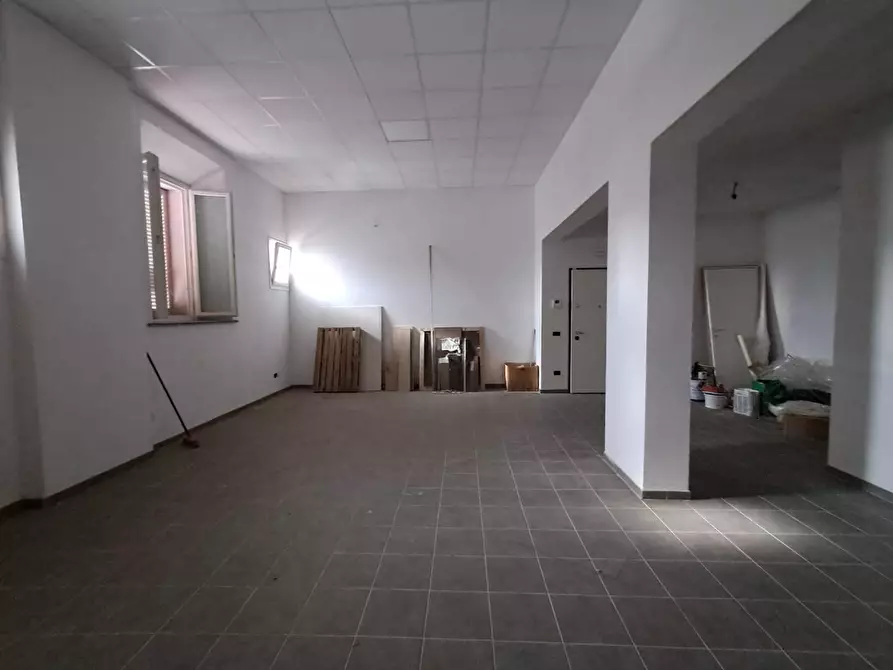 Immagine 3 di Ufficio in affitto  a Bientina