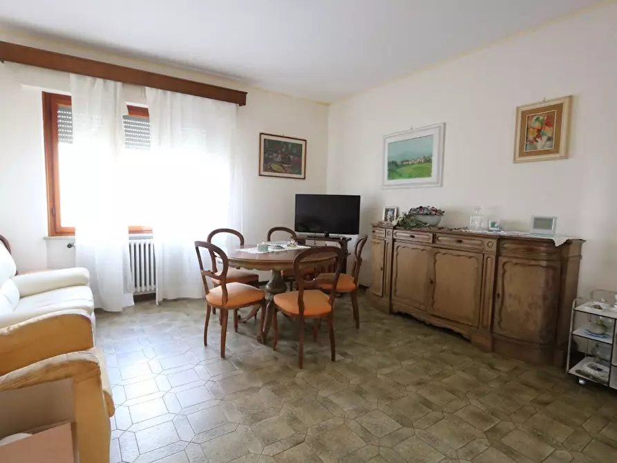 Immagine 5 di Appartamento in vendita  a Cascina