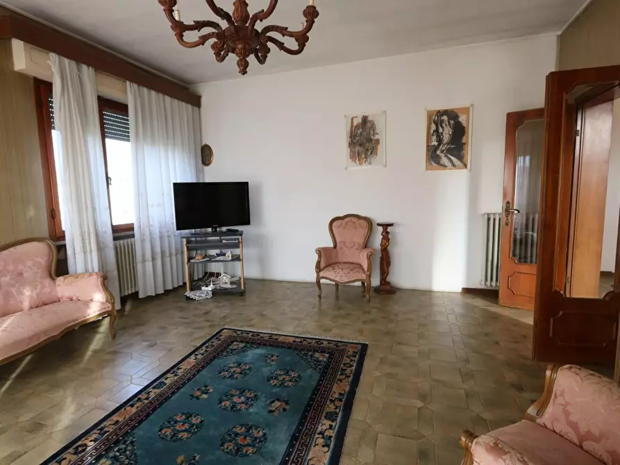 Immagine 4 di Appartamento in vendita  a Cascina