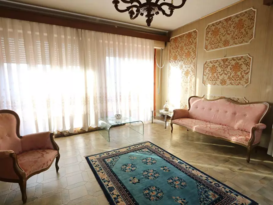 Immagine 1 di Appartamento in vendita  a Cascina