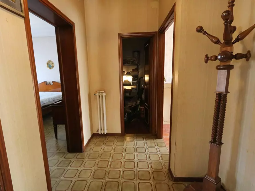 Immagine 17 di Appartamento in vendita  a Cascina