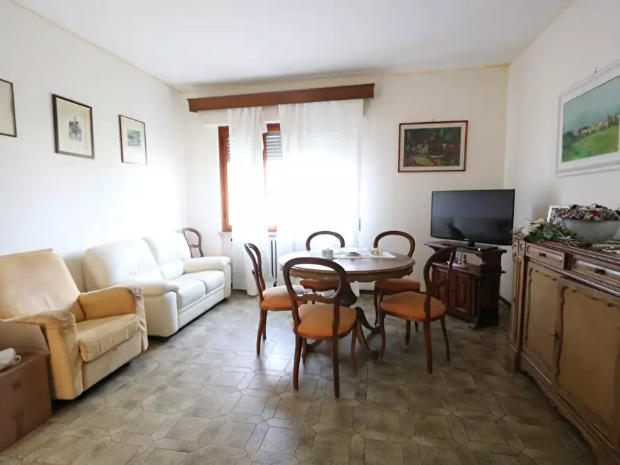 Immagine 6 di Appartamento in vendita  a Cascina