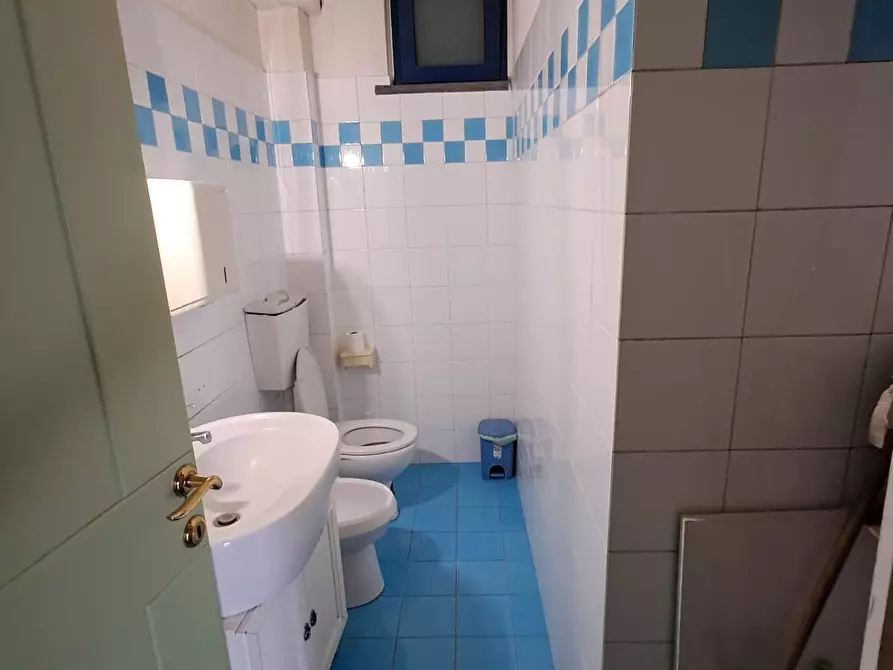 Immagine 7 di Ufficio in affitto  a Bientina