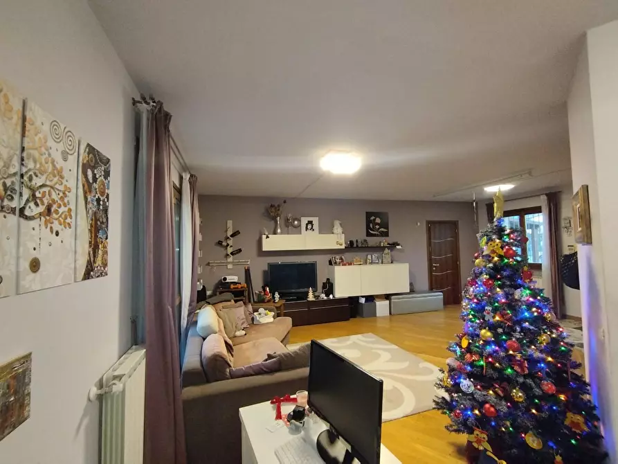 Immagine 12 di Villetta a schiera in vendita  a San Giuliano Terme