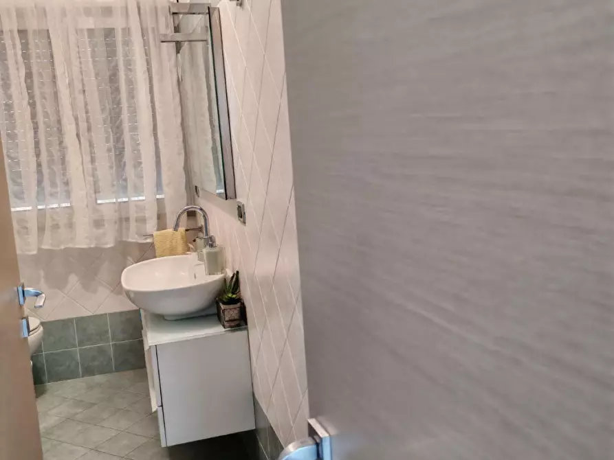 Immagine 11 di Appartamento in vendita  a Rosignano Marittimo