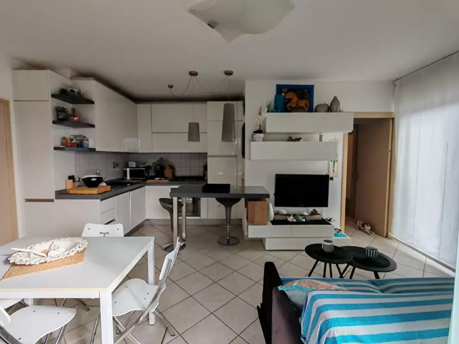 Immagine 3 di Appartamento in vendita  a Rosignano Marittimo