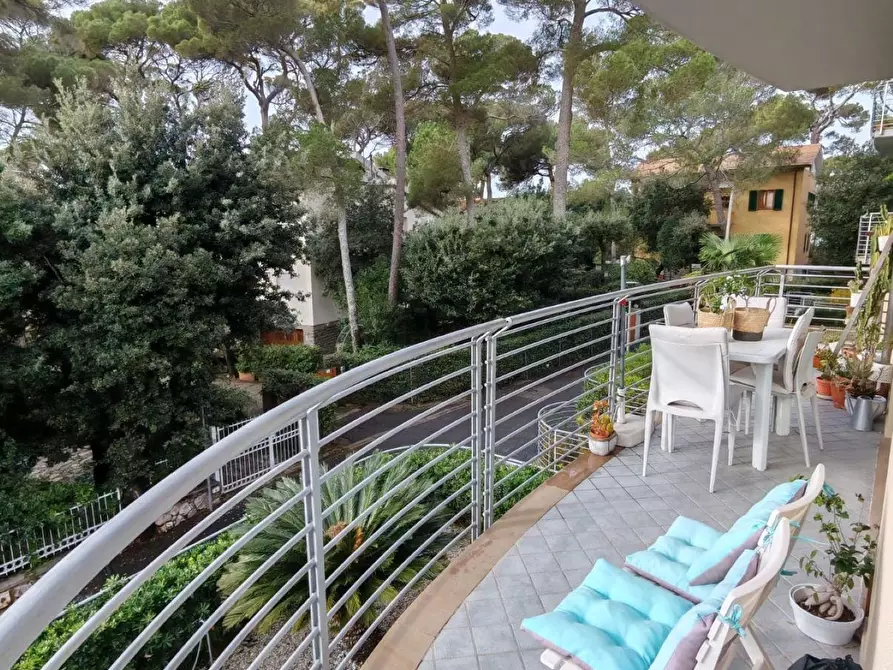 Immagine 1 di Appartamento in vendita  a Rosignano Marittimo