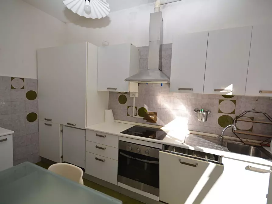 Immagine 17 di Casa quadrifamiliare in vendita  a Massa