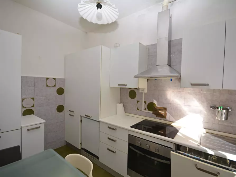 Immagine 34 di Casa quadrifamiliare in vendita  a Massa