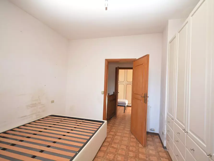 Immagine 31 di Casa quadrifamiliare in vendita  a Massa