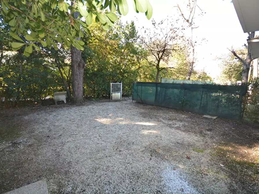 Immagine 13 di Casa quadrifamiliare in vendita  a Massa