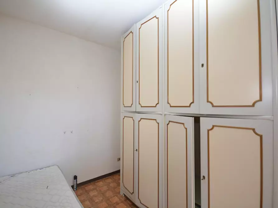 Immagine 32 di Casa quadrifamiliare in vendita  a Massa