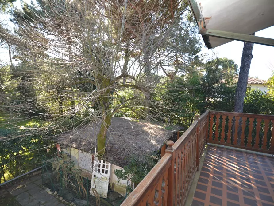 Immagine 21 di Casa quadrifamiliare in vendita  a Massa