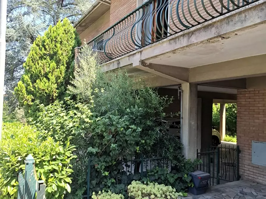 Immagine 16 di Villa in vendita  a Poggibonsi