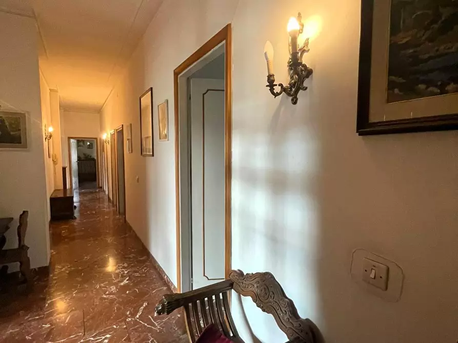 Immagine 6 di Villa in vendita  a Poggibonsi