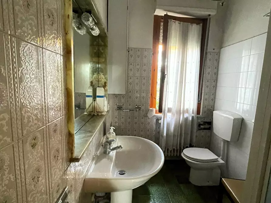 Immagine 12 di Villa in vendita  a Poggibonsi