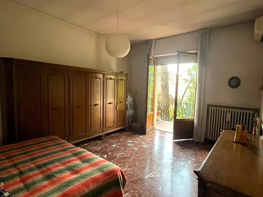 Immagine 10 di Villa in vendita  a Poggibonsi