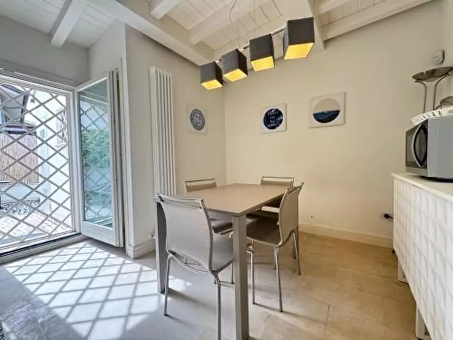 Immagine 6 di Casa bifamiliare in affitto  a Forte Dei Marmi