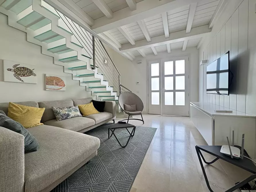 Immagine 1 di Casa bifamiliare in affitto  a Forte Dei Marmi