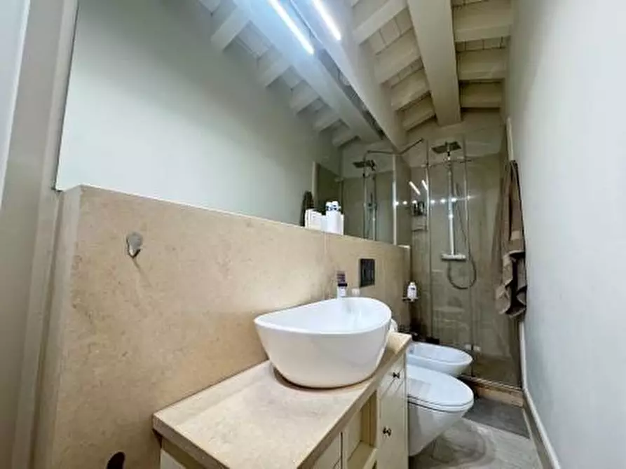 Immagine 12 di Casa bifamiliare in affitto  a Forte Dei Marmi