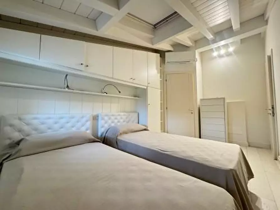 Immagine 13 di Casa bifamiliare in affitto  a Forte Dei Marmi