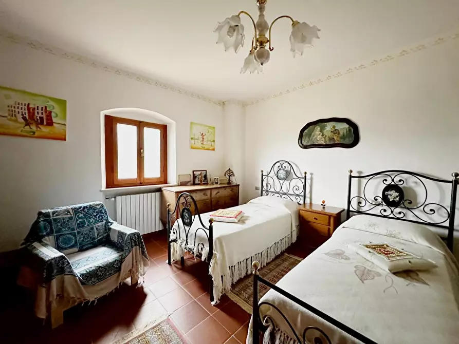 Immagine 15 di Rustico / casale in vendita  a Montecatini Terme