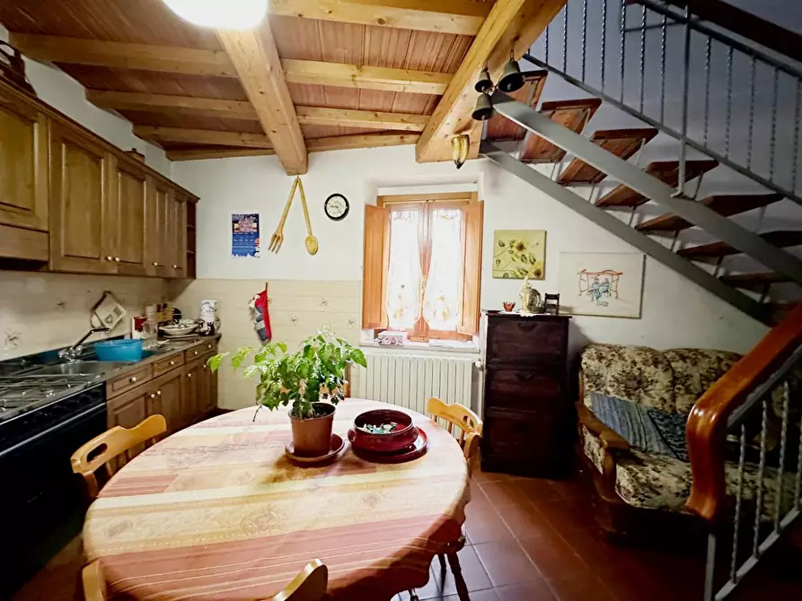 Immagine 8 di Rustico / casale in vendita  a Montecatini Terme