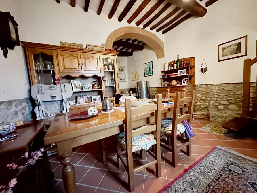 Immagine 4 di Rustico / casale in vendita  a Montecatini Terme