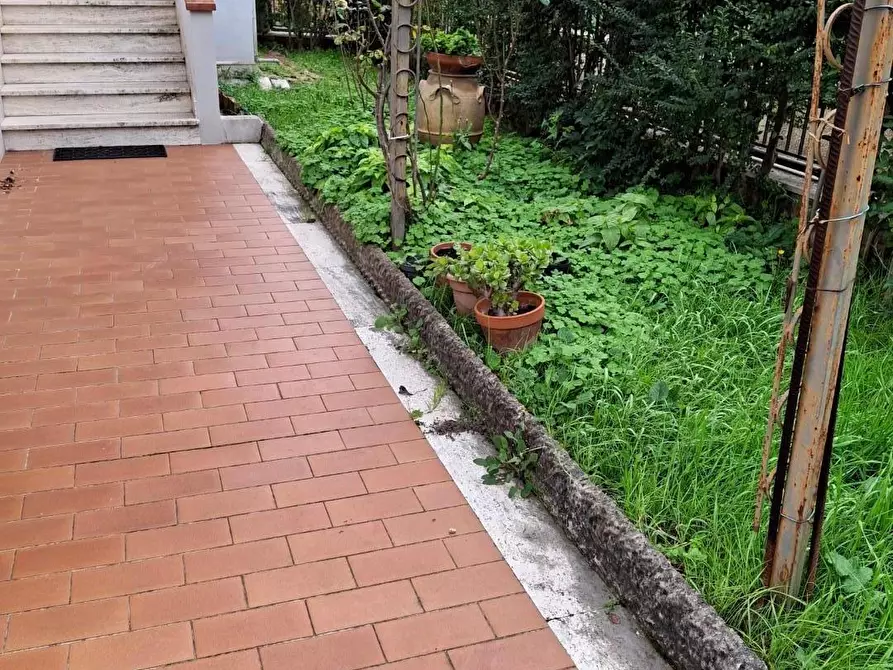 Immagine 15 di Appartamento in vendita  a Vinci