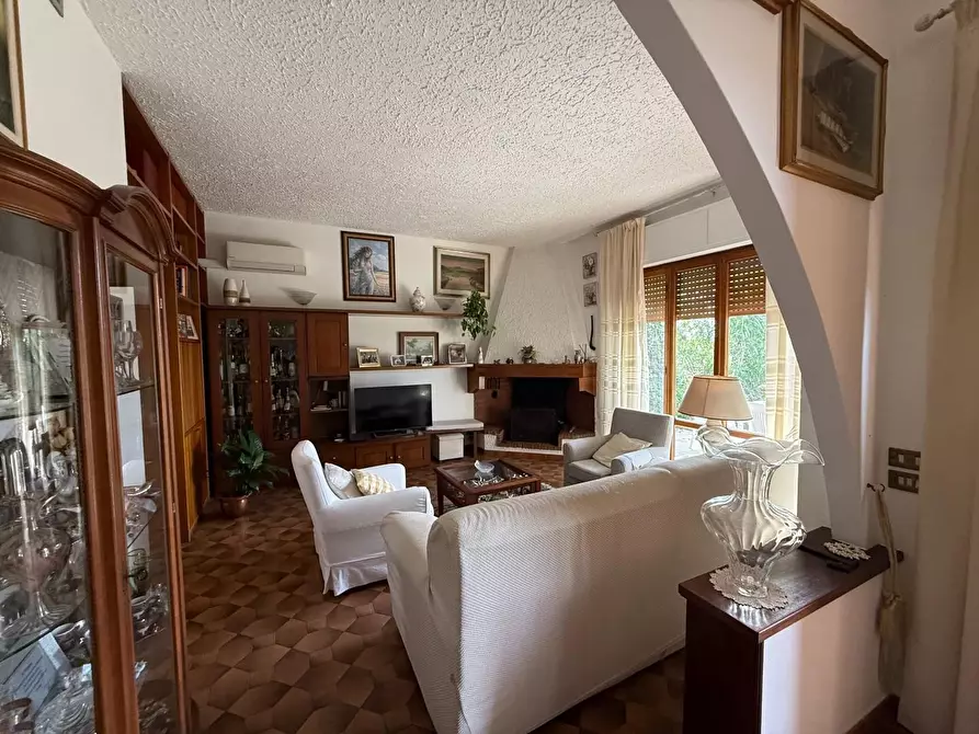 Immagine 41 di Casa bifamiliare in vendita  a Camaiore