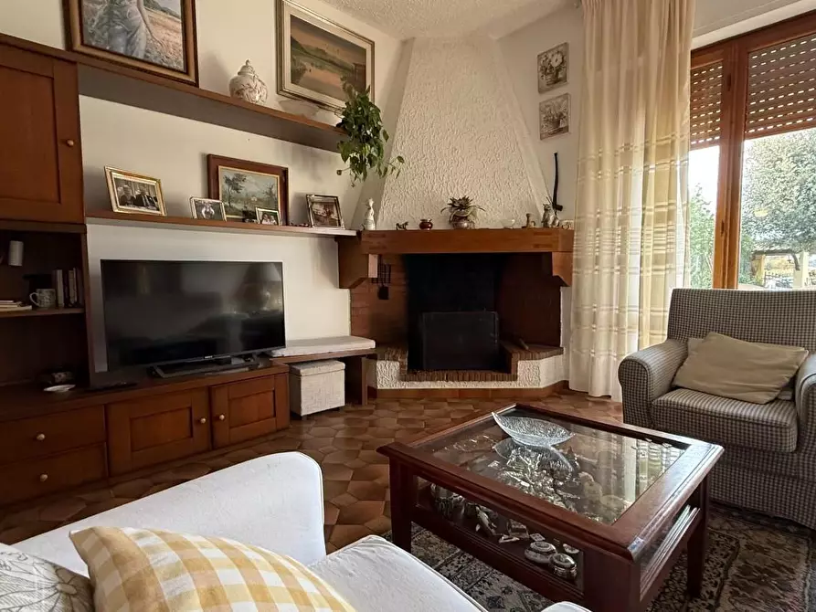 Immagine 14 di Casa bifamiliare in vendita  a Camaiore