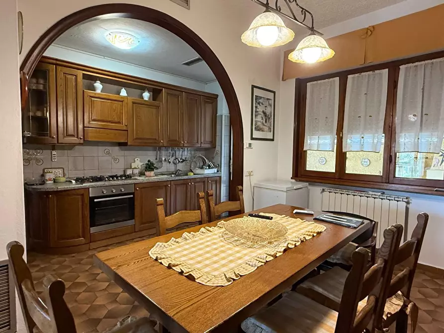 Immagine 45 di Casa bifamiliare in vendita  a Camaiore