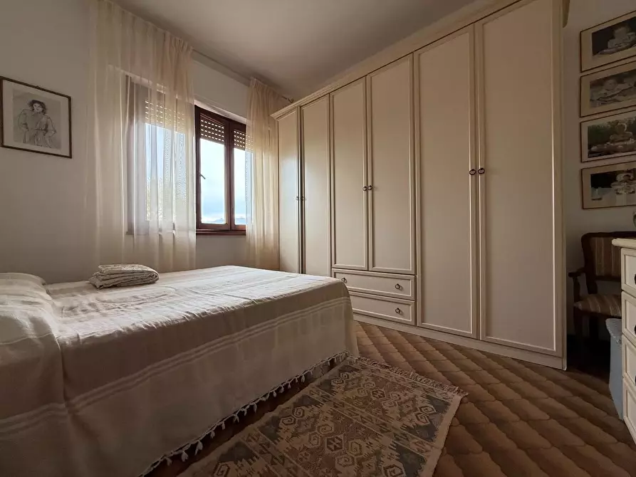 Immagine 47 di Casa bifamiliare in vendita  a Camaiore