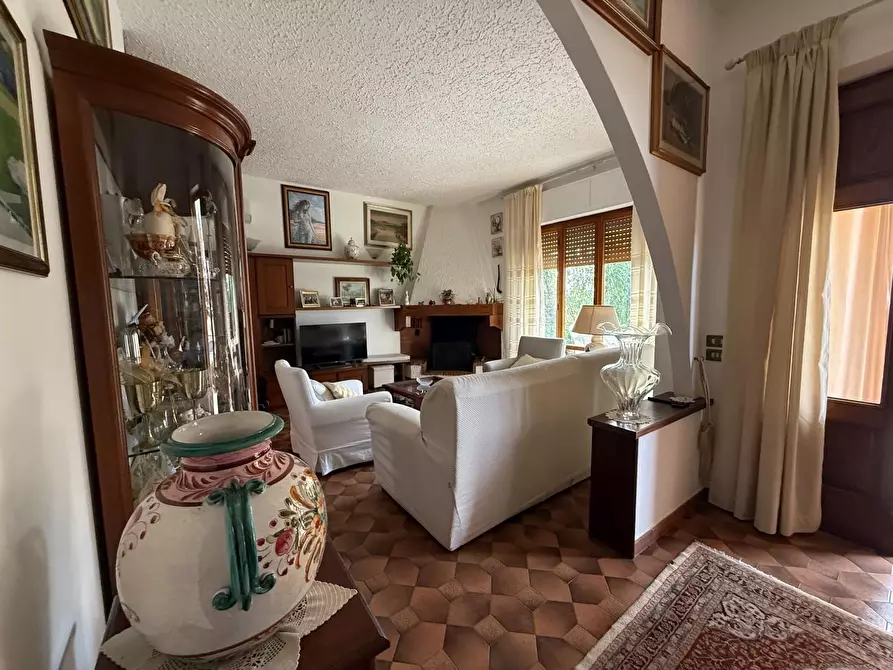 Immagine 43 di Casa bifamiliare in vendita  a Camaiore