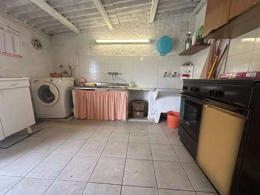 Immagine 25 di Casa bifamiliare in vendita  a Camaiore