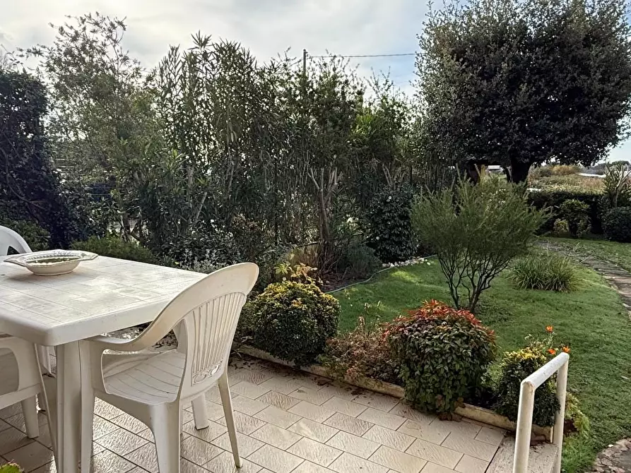 Immagine 61 di Casa bifamiliare in vendita  a Camaiore