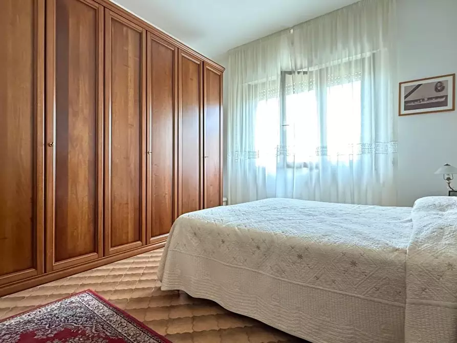 Immagine 21 di Casa bifamiliare in vendita  a Camaiore