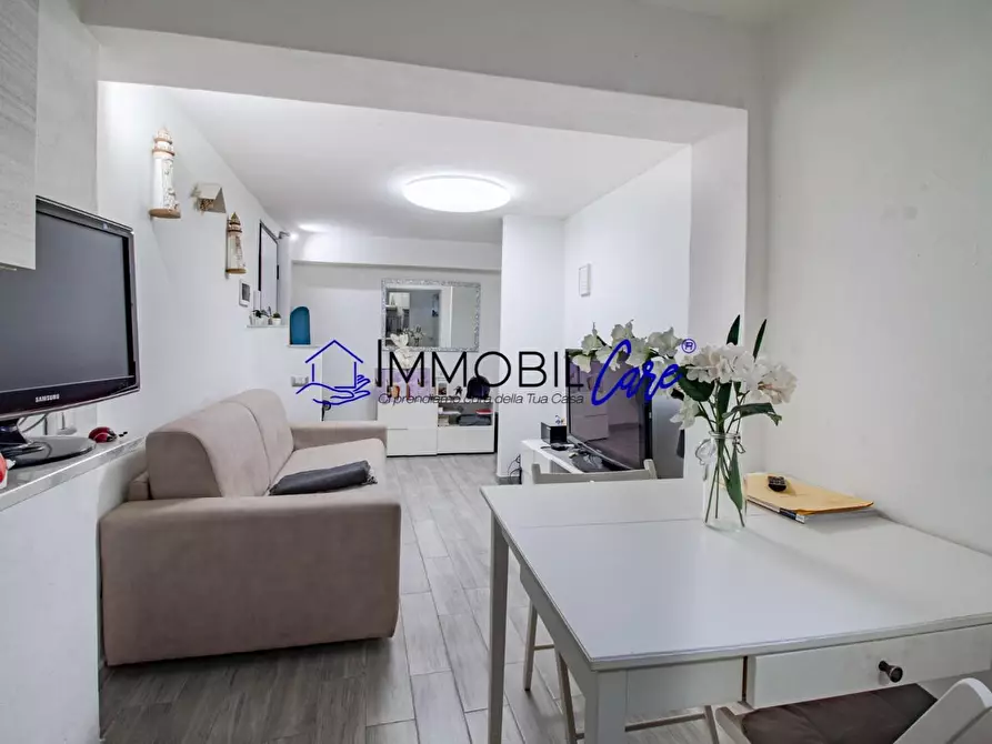 Immagine 6 di Appartamento in vendita  a Livorno