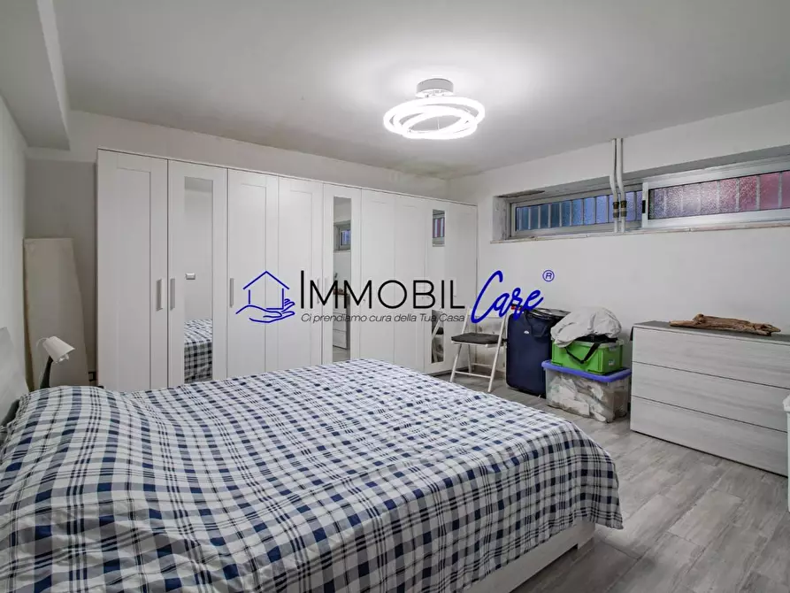 Immagine 8 di Appartamento in vendita  a Livorno